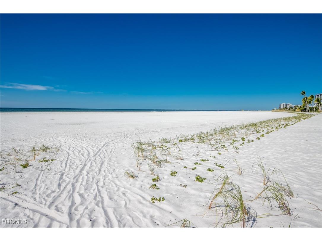 445 Donora Boulevard Fort Myers Beach FL 33931 2025015200 image45