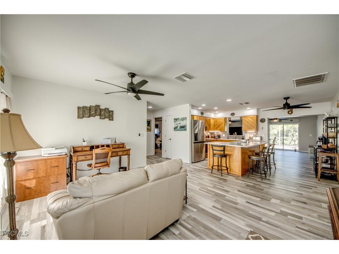 445 Donora Boulevard Fort Myers Beach FL 33931 2025015200 image6