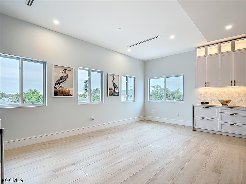 445 Madison Court Fort Myers Beach FL 33931 2026014769 image32