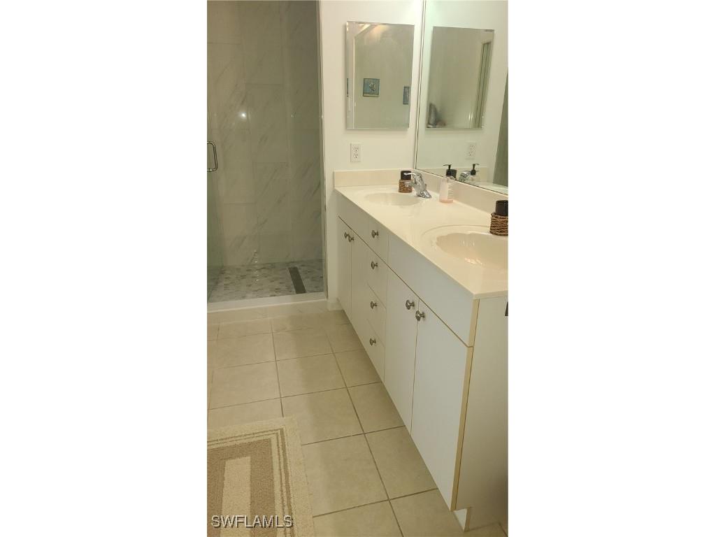 445 Robin Hood Circle #201 Naples FL 34104 225065998 image19