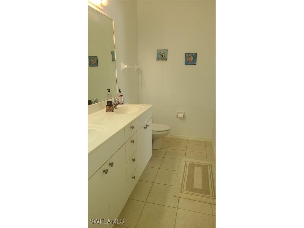 445 Robin Hood Circle #201 Naples FL 34104 225065998 image20