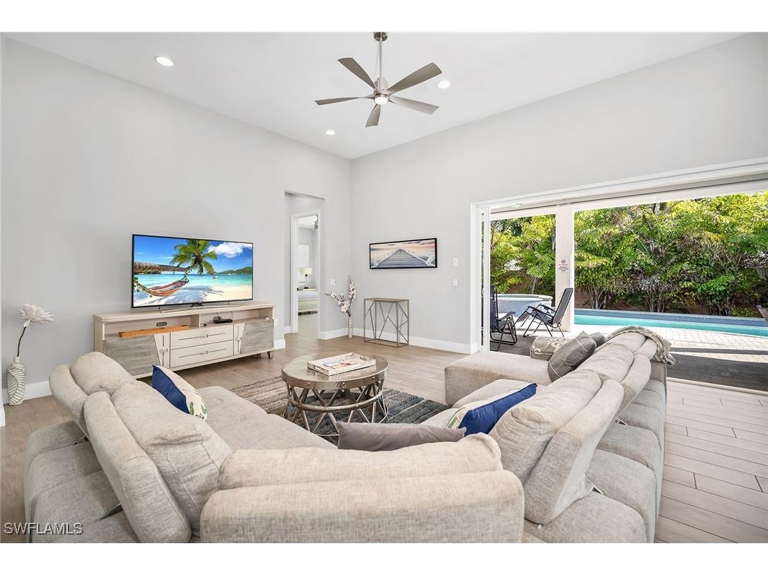 445 S Heathwood Drive Marco Island FL 34145 226001757 image2