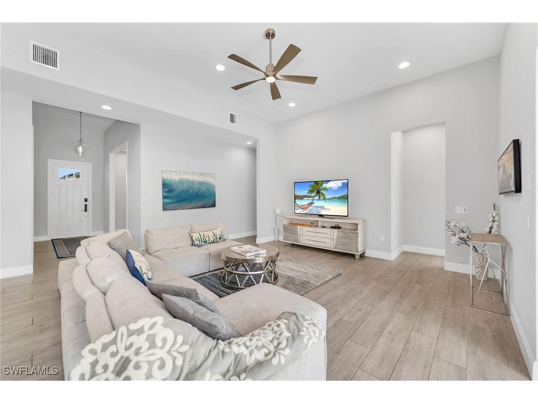 445 S Heathwood Drive Marco Island FL 34145 226001757 image4