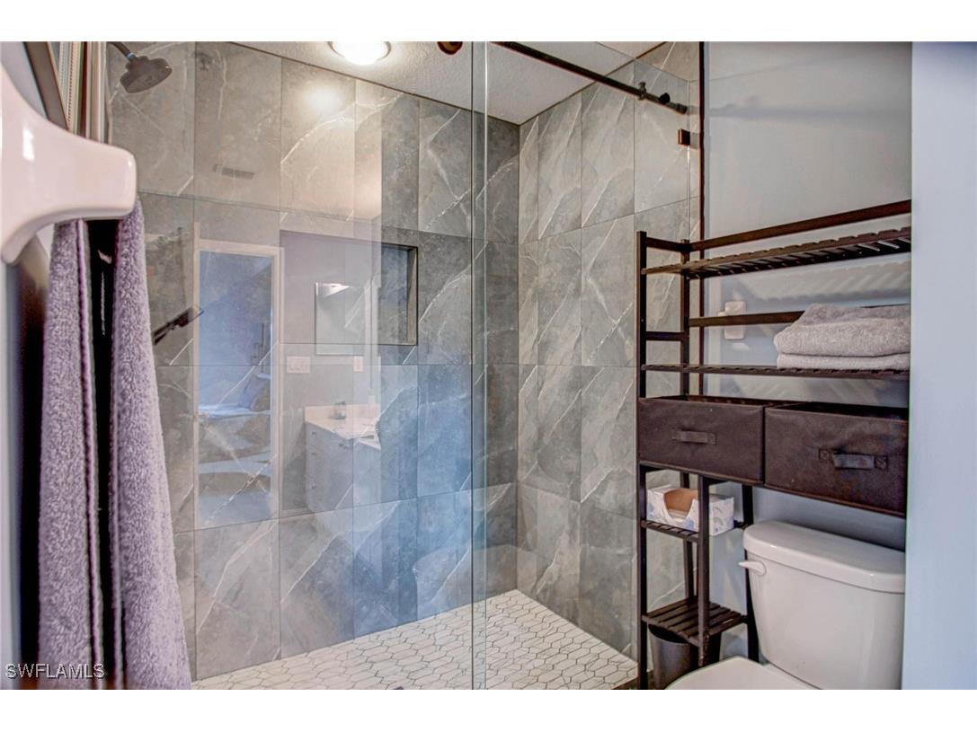 4450 Botanical Place Circle #406 Naples FL 34112 225066399 image12