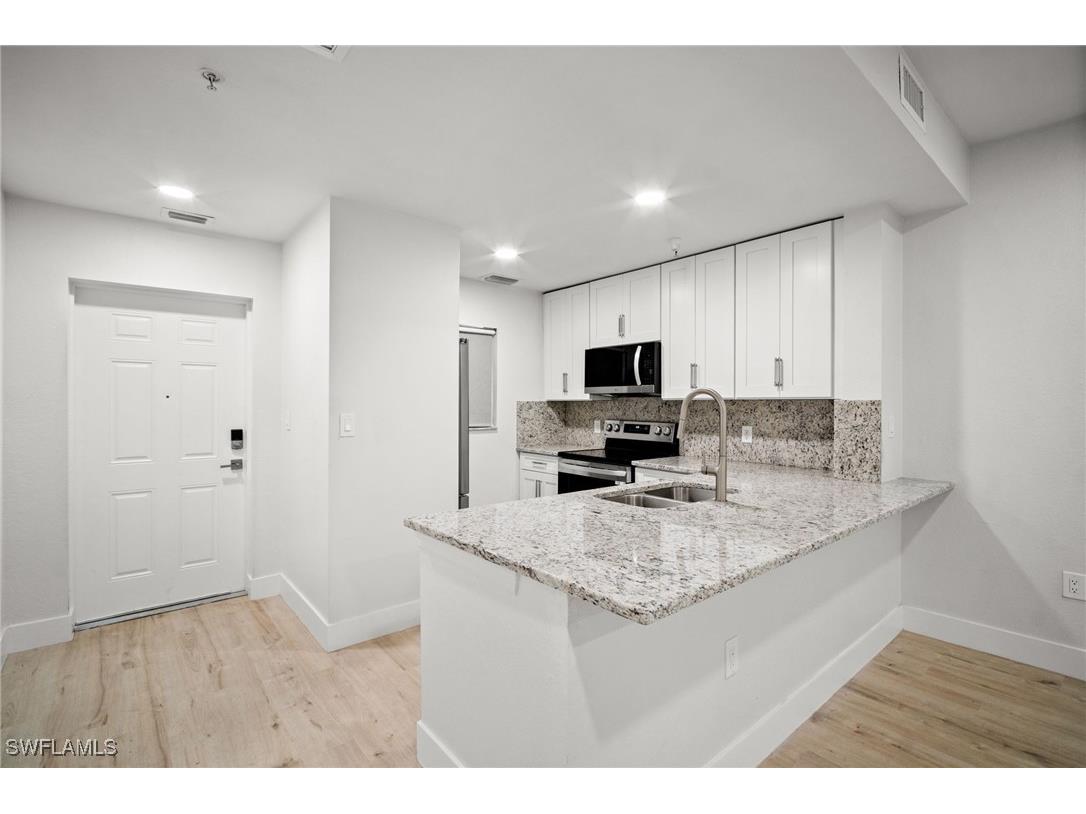 4450 Botanical Place Circle #6 Naples FL 34112 225083828 image2