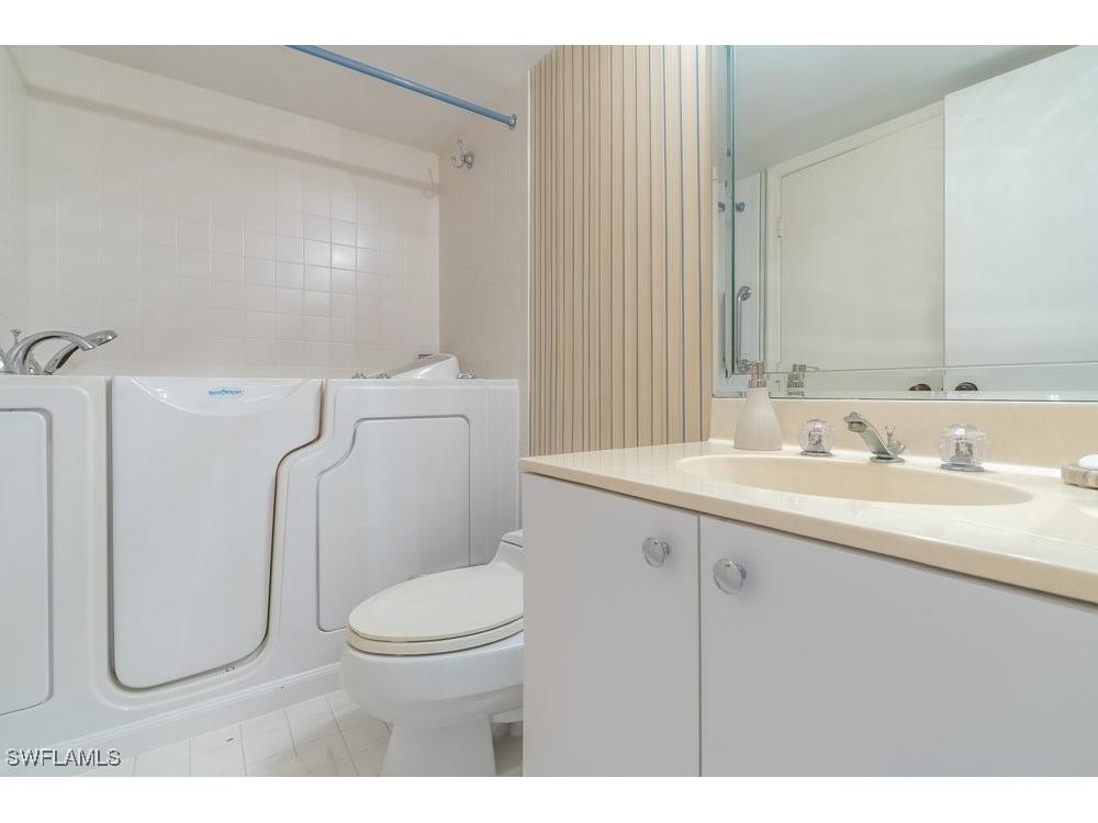 4451 Gulf Shore Boulevard N #1005 Naples FL 34103 225077203 image26