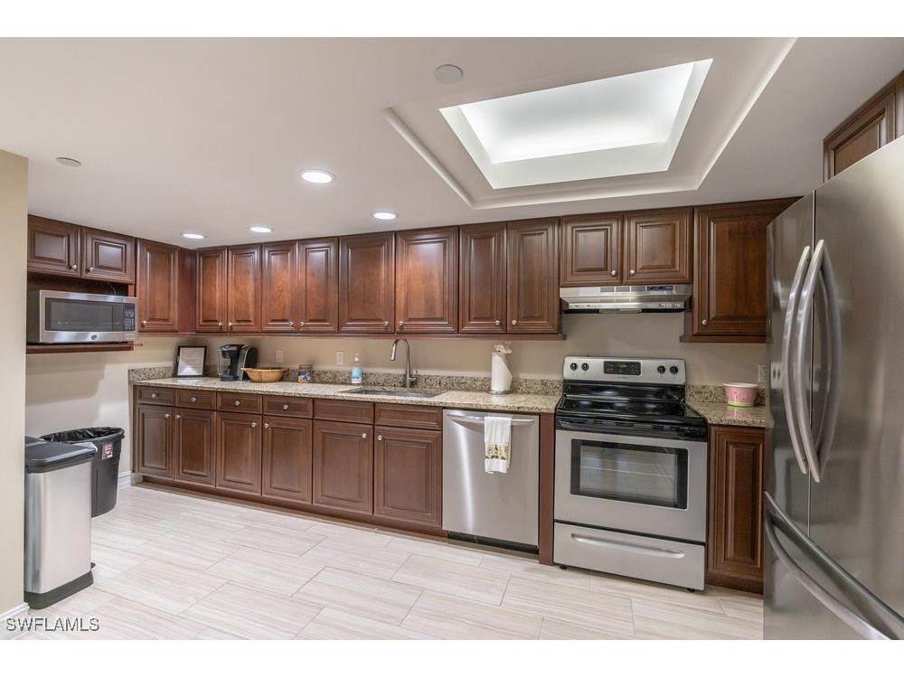 4451 Gulf Shore Boulevard N #1005 Naples FL 34103 225077203 image46