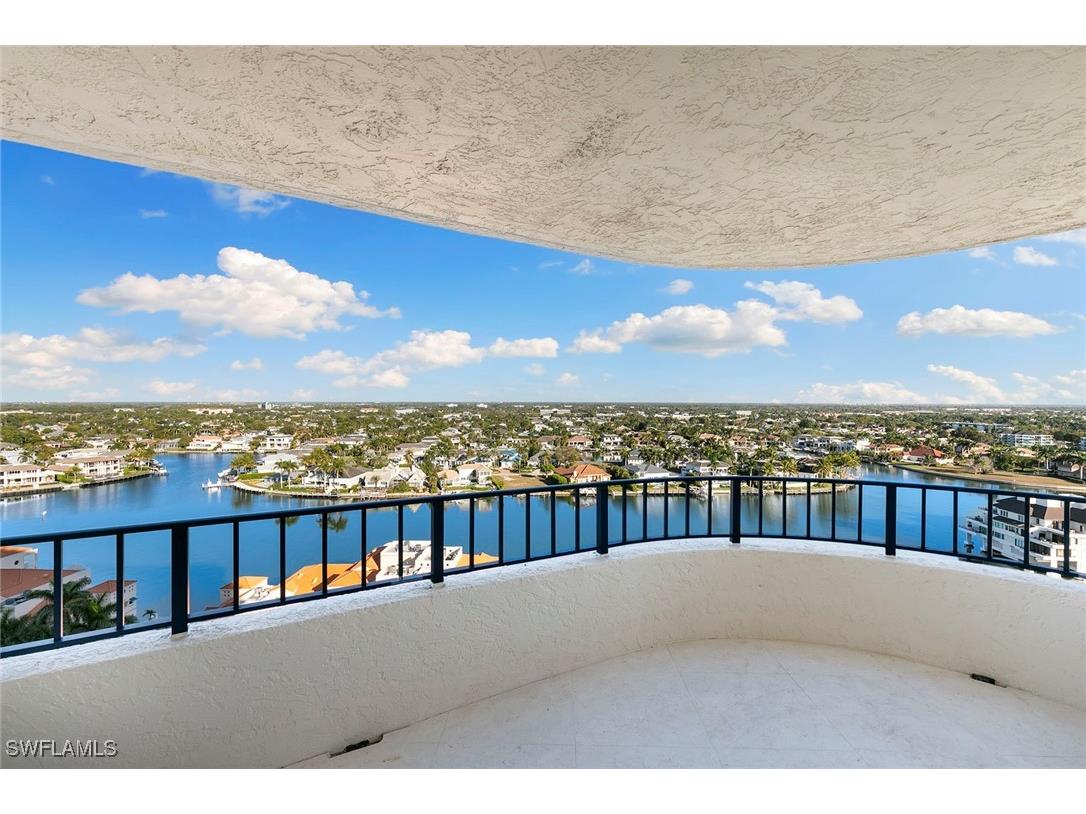 4451 Gulf Shore Boulevard N #1704 Naples FL 34103 226001357 image10