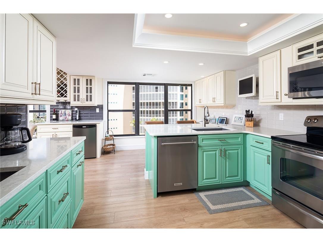 4451 Gulf Shore Boulevard N #801 Naples FL 34103 225043412 image8