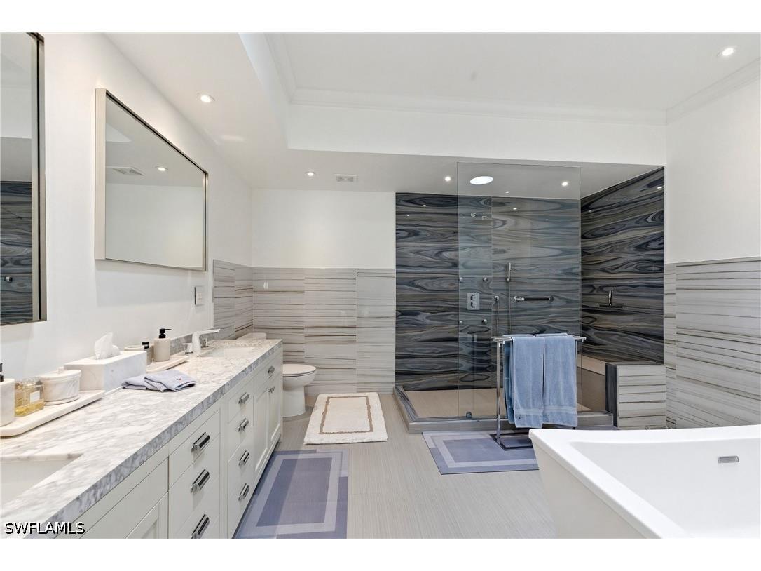 4451 Yacht Harbor Drive Naples FL 34112 226014925 image13