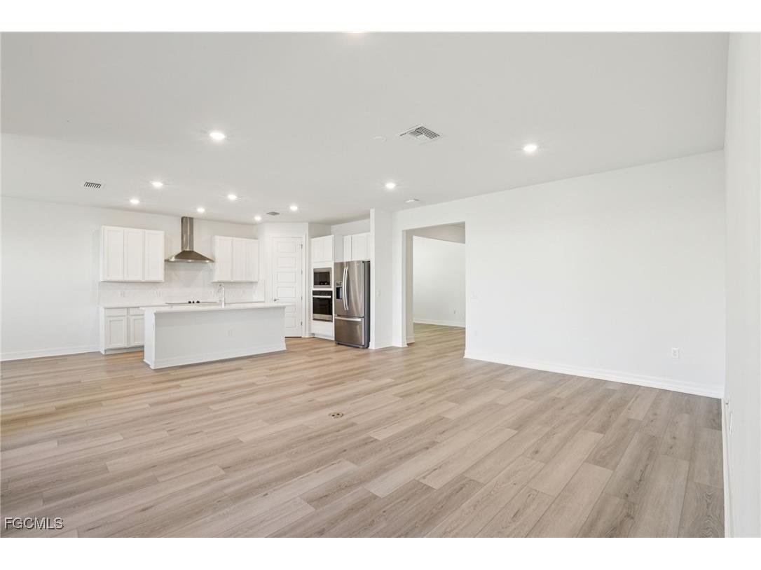 44512 Frontier Drive Punta Gorda FL 33982 2025017941 image13