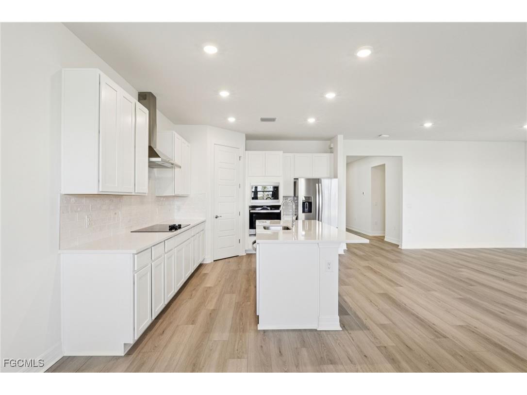 44512 Frontier Drive Punta Gorda FL 33982 2025017941 image15