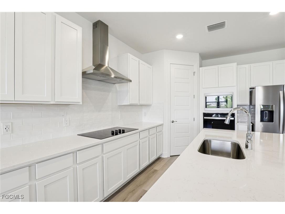 44512 Frontier Drive Punta Gorda FL 33982 2025017941 image17