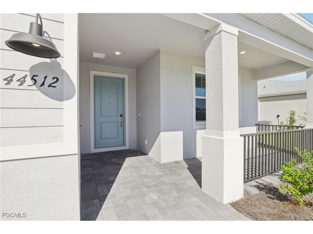 44512 Frontier Drive Punta Gorda FL 33982 2025017941 image4