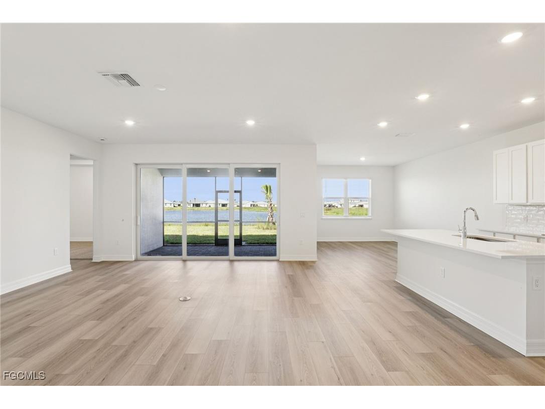 44512 Frontier Drive Punta Gorda FL 33982 2025017941 image6