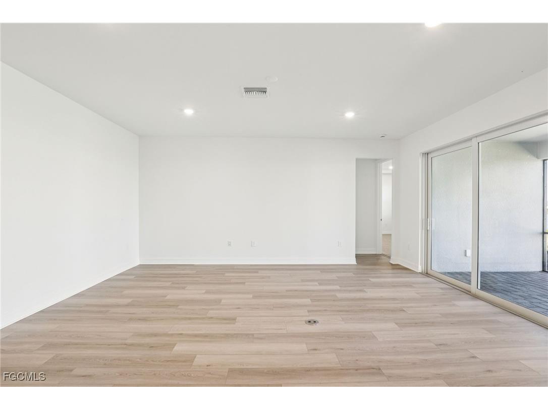 44512 Frontier Drive Punta Gorda FL 33982 2025017941 image9