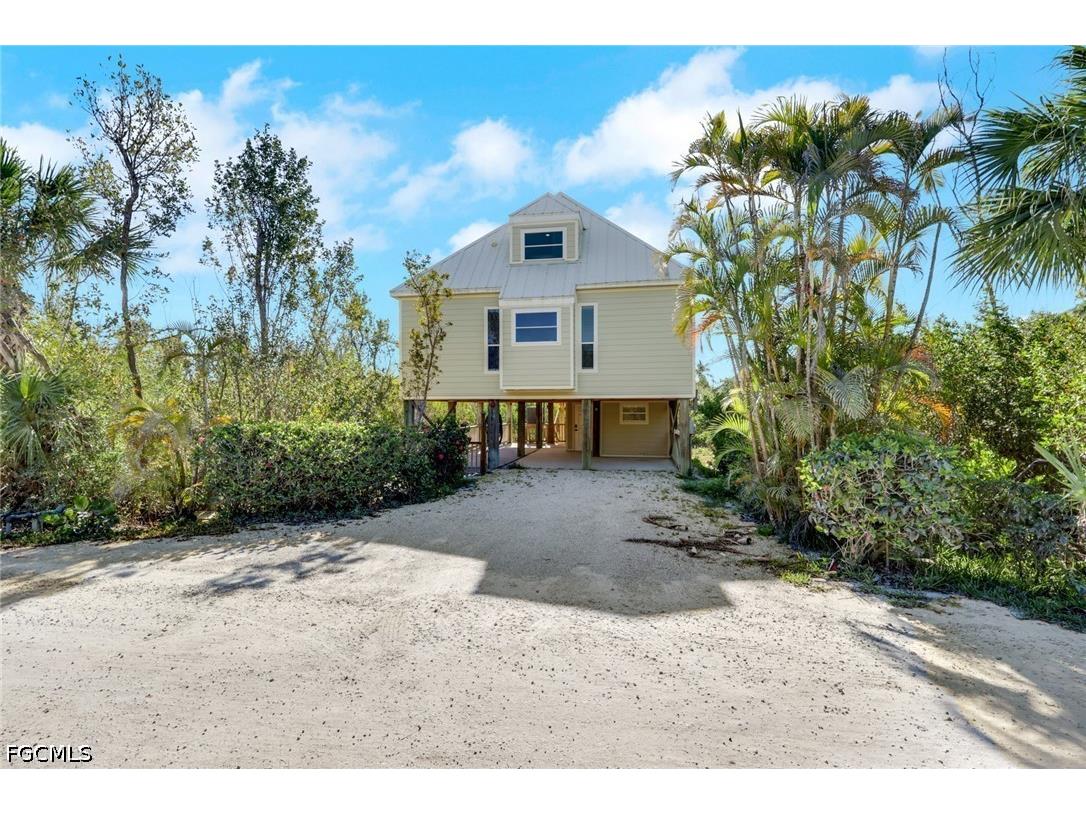 4452 Gulf Pines Drive Sanibel FL 33957 2026023061 image2