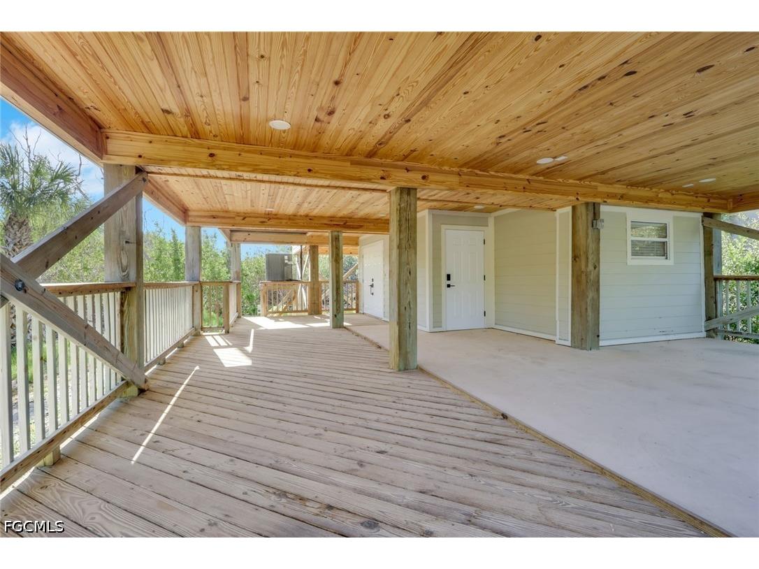 4452 Gulf Pines Drive Sanibel FL 33957 2026023061 image3