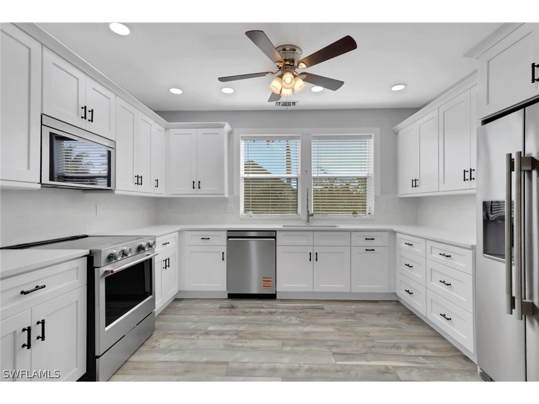 4452 Gulf Pines Drive Sanibel FL 33957 226007782 image13