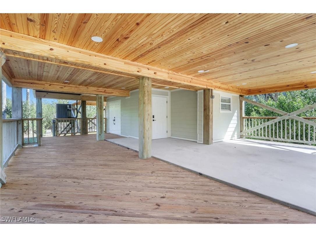 4452 Gulf Pines Drive Sanibel FL 33957 226007782 image2