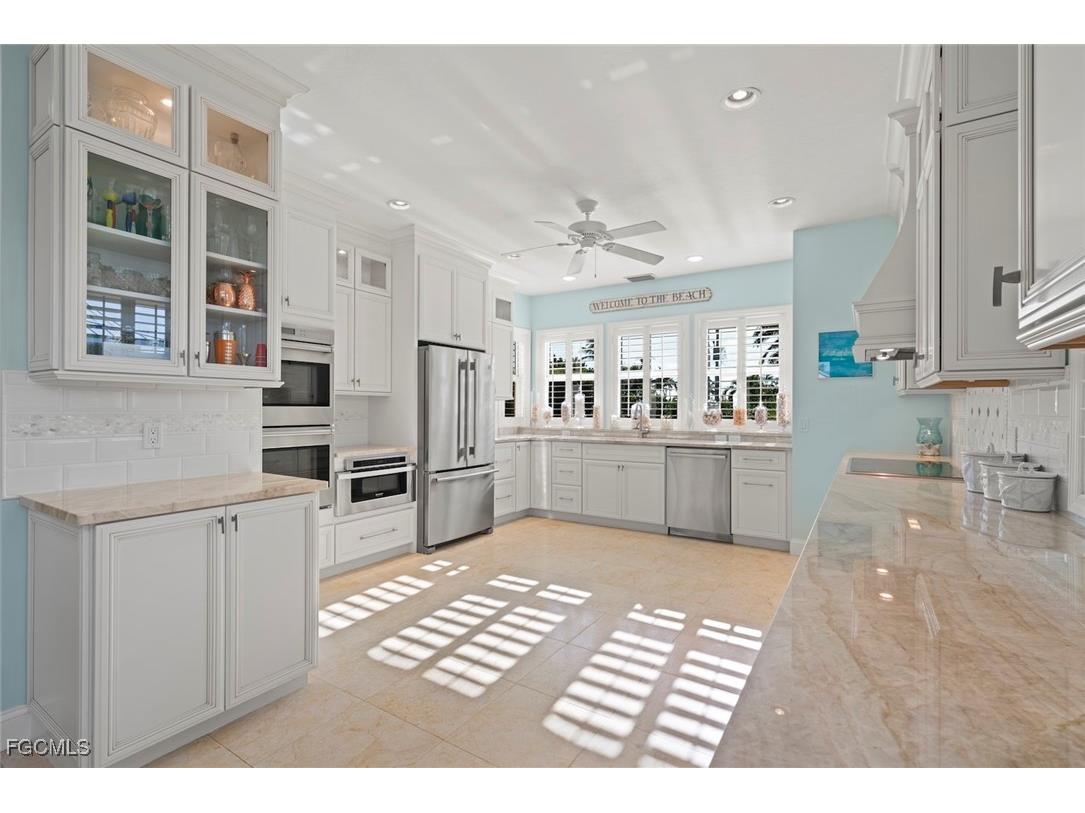 4452 Waters Edge Lane Sanibel FL 33957 2025024804 image11