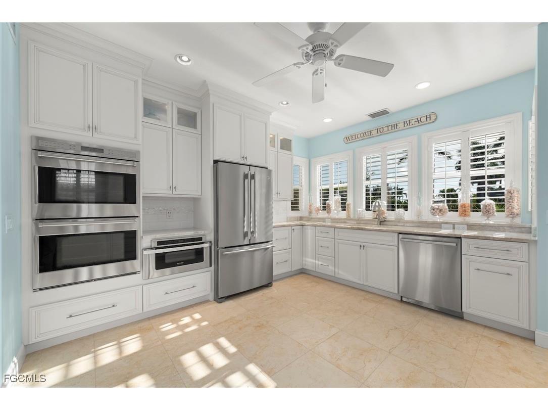 4452 Waters Edge Lane Sanibel FL 33957 2025024804 image12