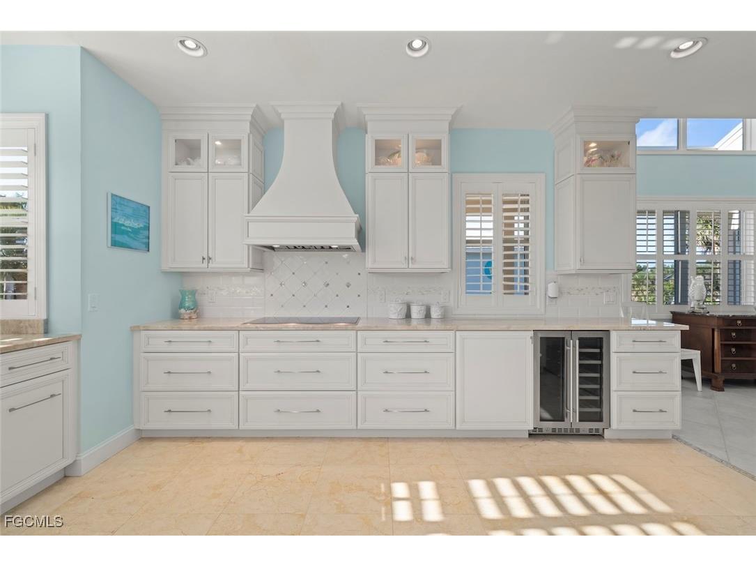 4452 Waters Edge Lane Sanibel FL 33957 2025024804 image15