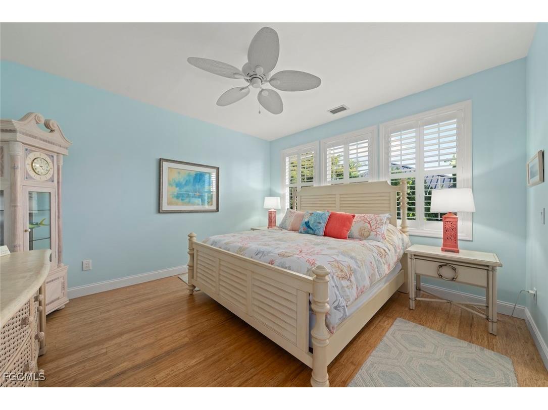 4452 Waters Edge Lane Sanibel FL 33957 2025024804 image16