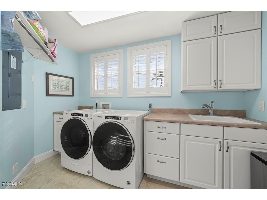 4452 Waters Edge Lane Sanibel FL 33957 2025024804 image34