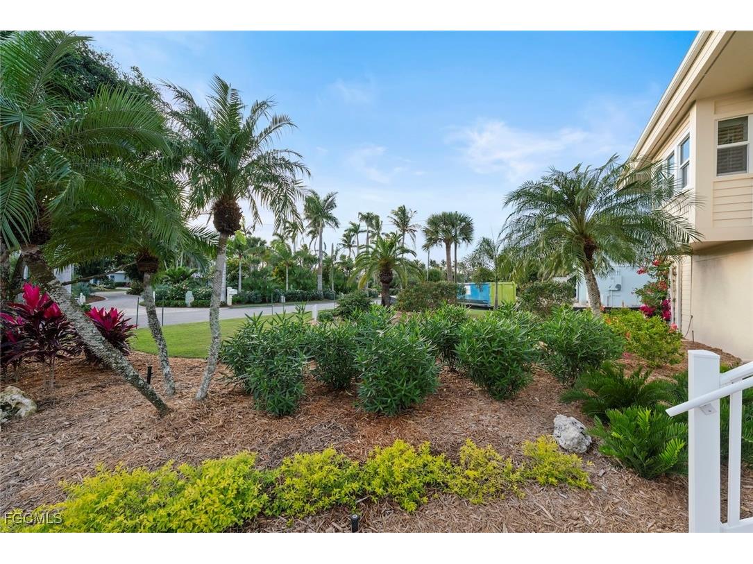 4452 Waters Edge Lane Sanibel FL 33957 2025024804 image40