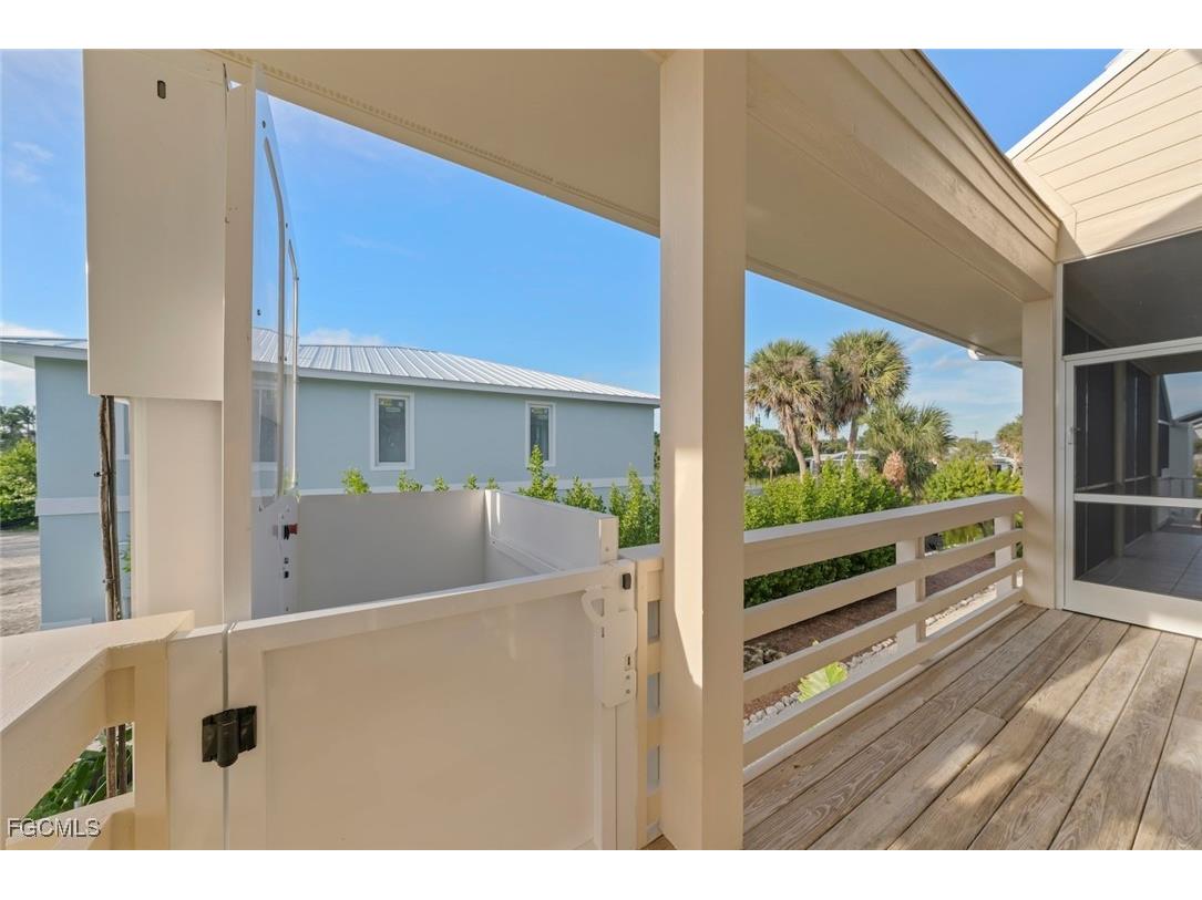 4452 Waters Edge Lane Sanibel FL 33957 2025024804 image43