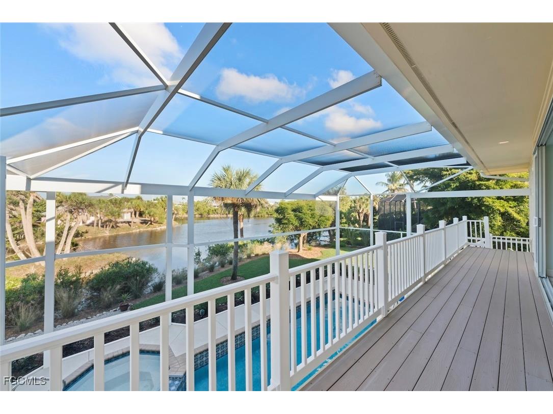 4452 Waters Edge Lane Sanibel FL 33957 2025024804 image8