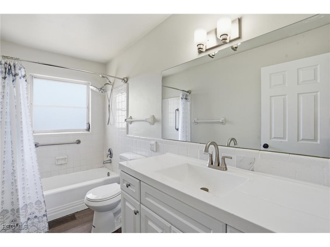 446 El Dorado Parkway E Cape Coral FL 33904 2026002983 image16