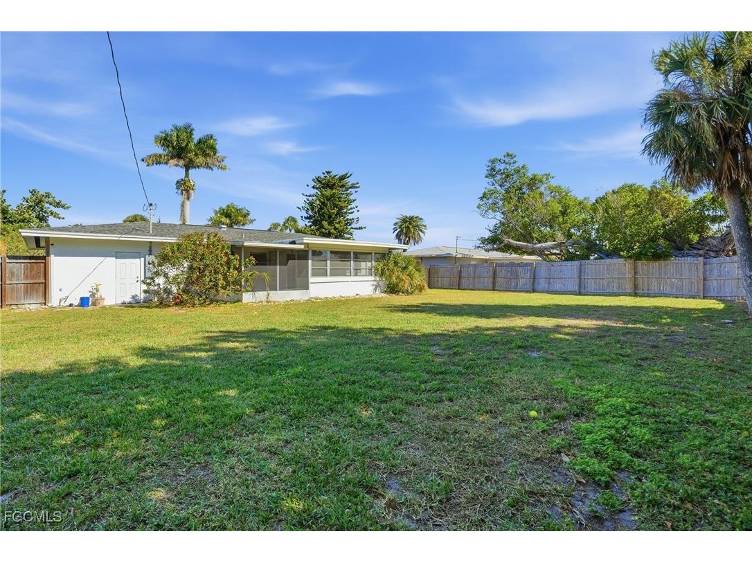 446 El Dorado Parkway E Cape Coral FL 33904 2026002983 image29