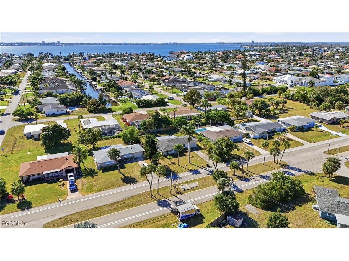 446 El Dorado Parkway E Cape Coral FL 33904 2026002983 image33