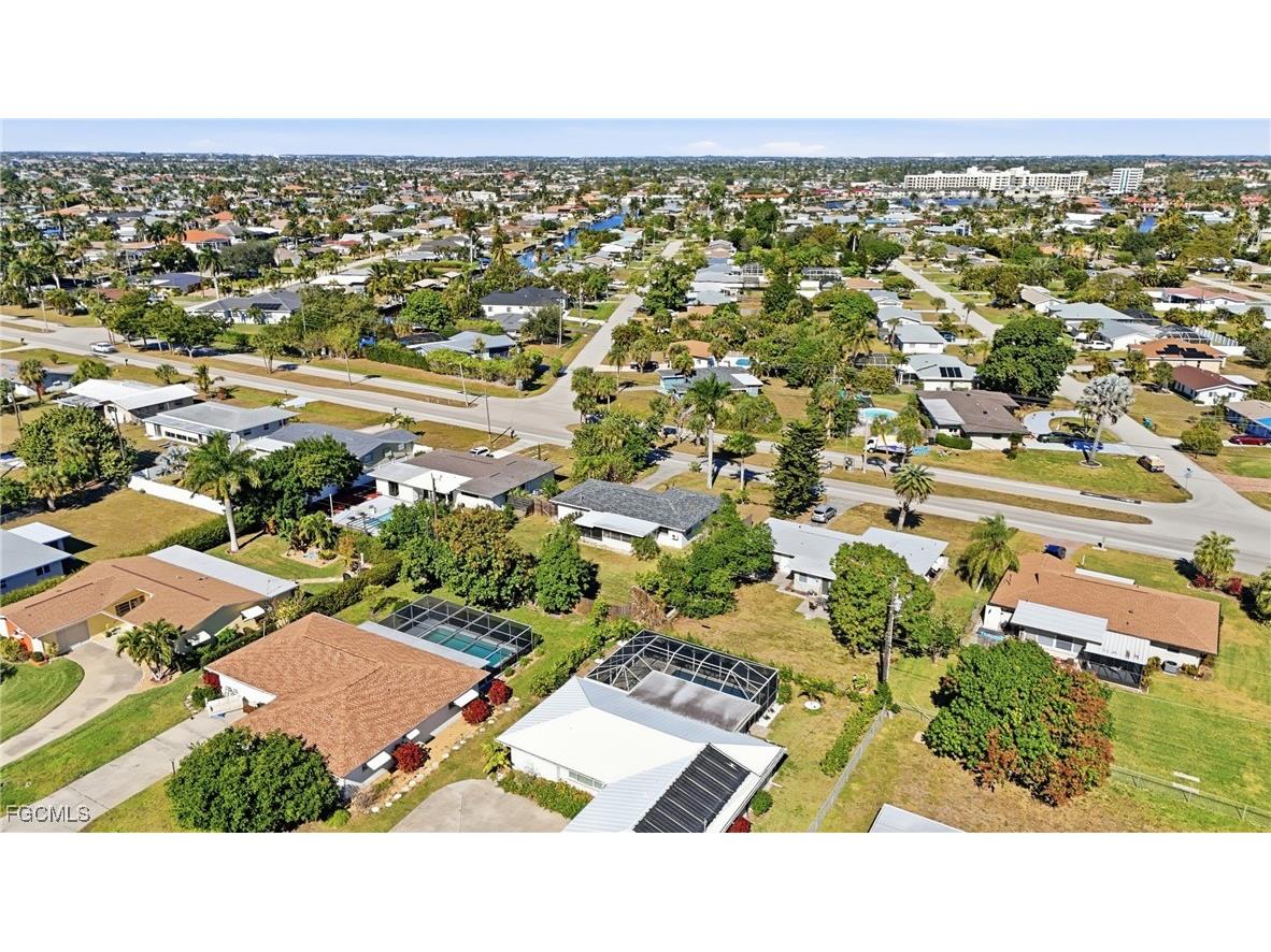 446 El Dorado Parkway E Cape Coral FL 33904 2026002983 image35