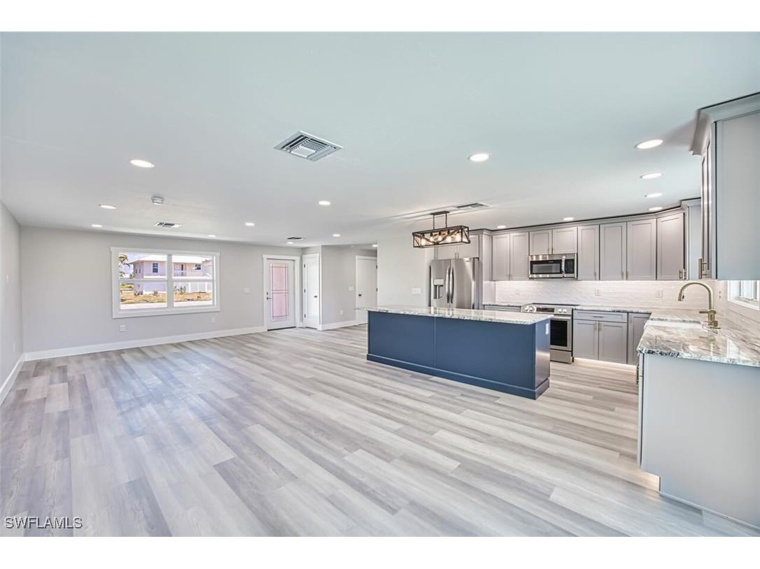 446 Lake Murex Circle Sanibel FL 33957 225038486 image13