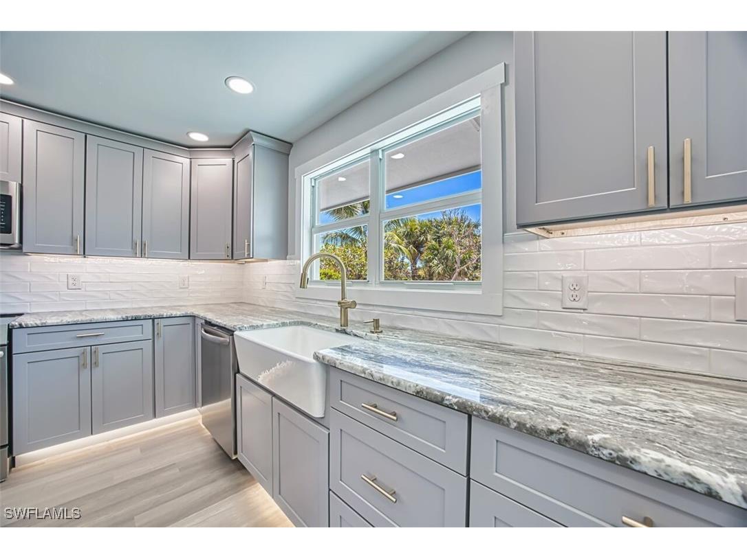 446 Lake Murex Circle Sanibel FL 33957 225038486 image17