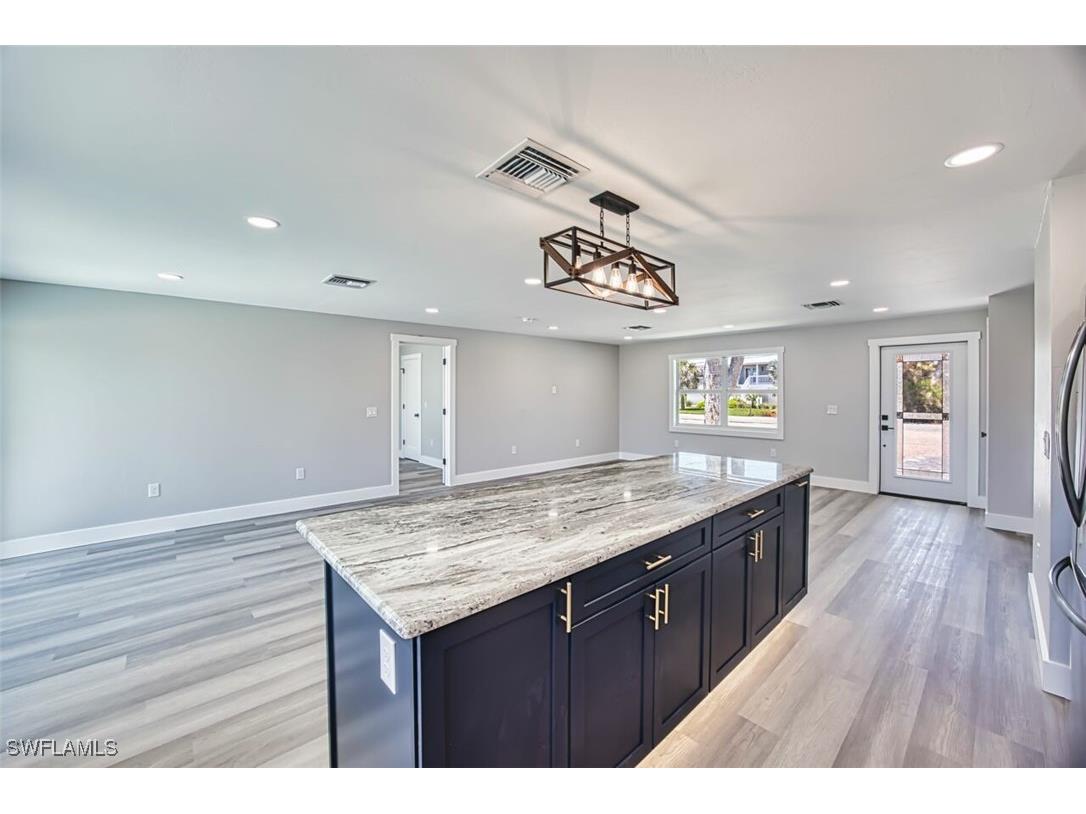 446 Lake Murex Circle Sanibel FL 33957 225038486 image18