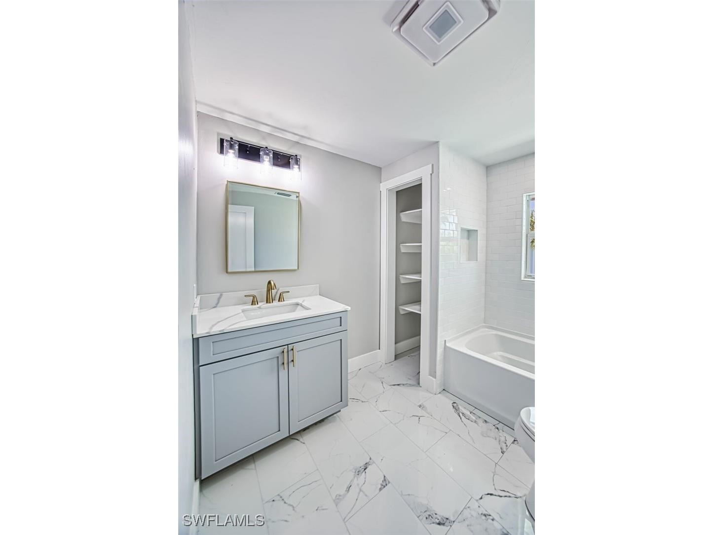 446 Lake Murex Circle Sanibel FL 33957 225038486 image28