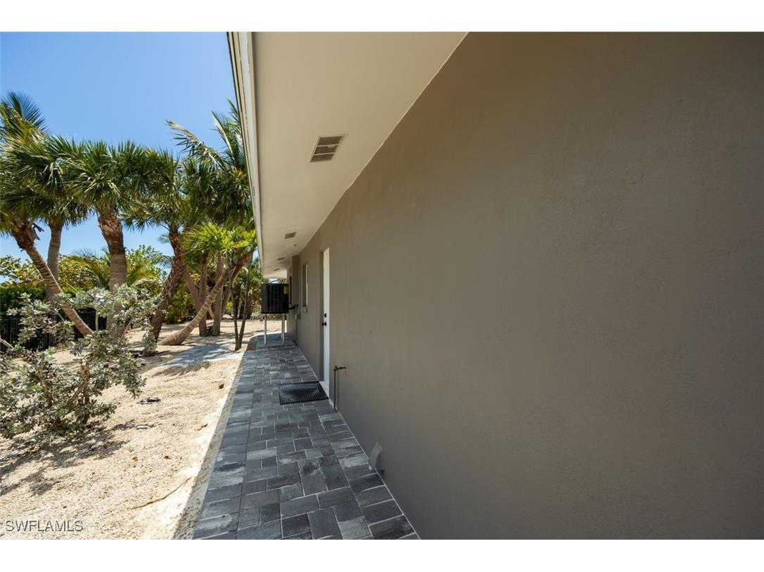 446 Lake Murex Circle Sanibel FL 33957 225038486 image33