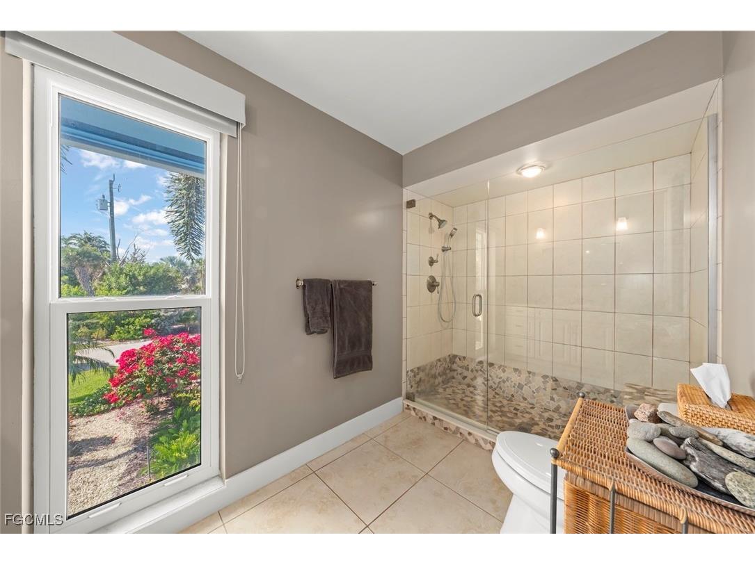 4460 Waters Edge Lane Sanibel FL 33957 2025024270 image23