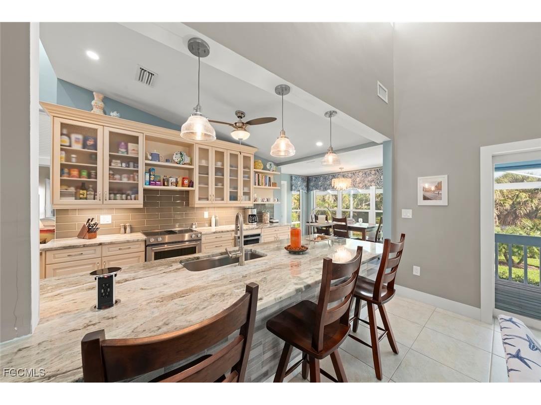 4460 Waters Edge Lane Sanibel FL 33957 2025024270 image9