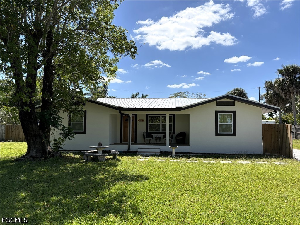 4462 E Riverside Drive Fort Myers FL 33905 2026018512 image1