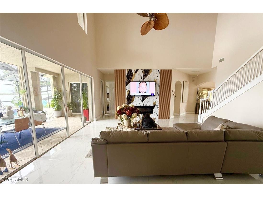  Fort Myers FL 33905 226001036 image11