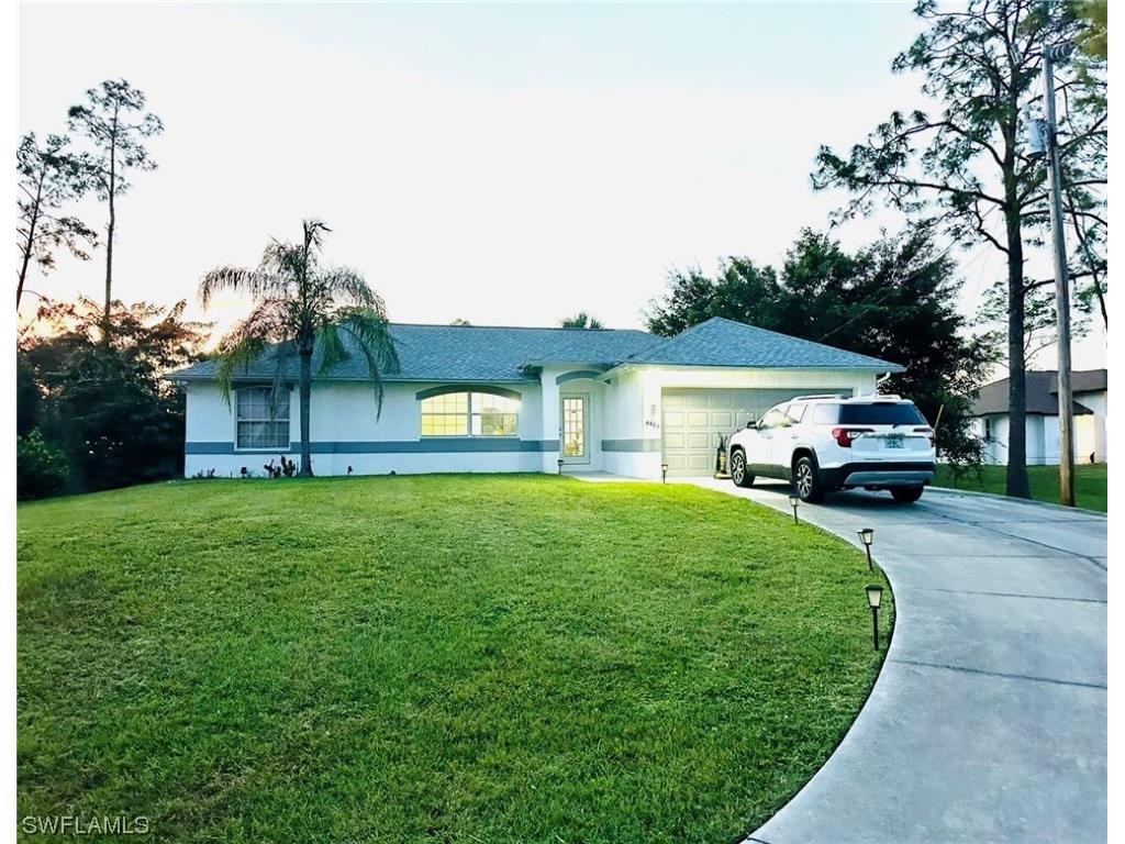 4465 12th Street NE Naples FL 34120 223082416 image1