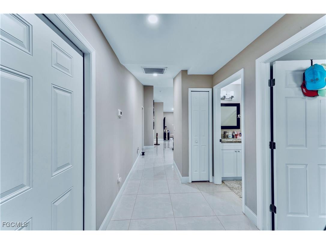 4465/4467 30th Street SW Lehigh Acres FL 33973 2025021411 image6