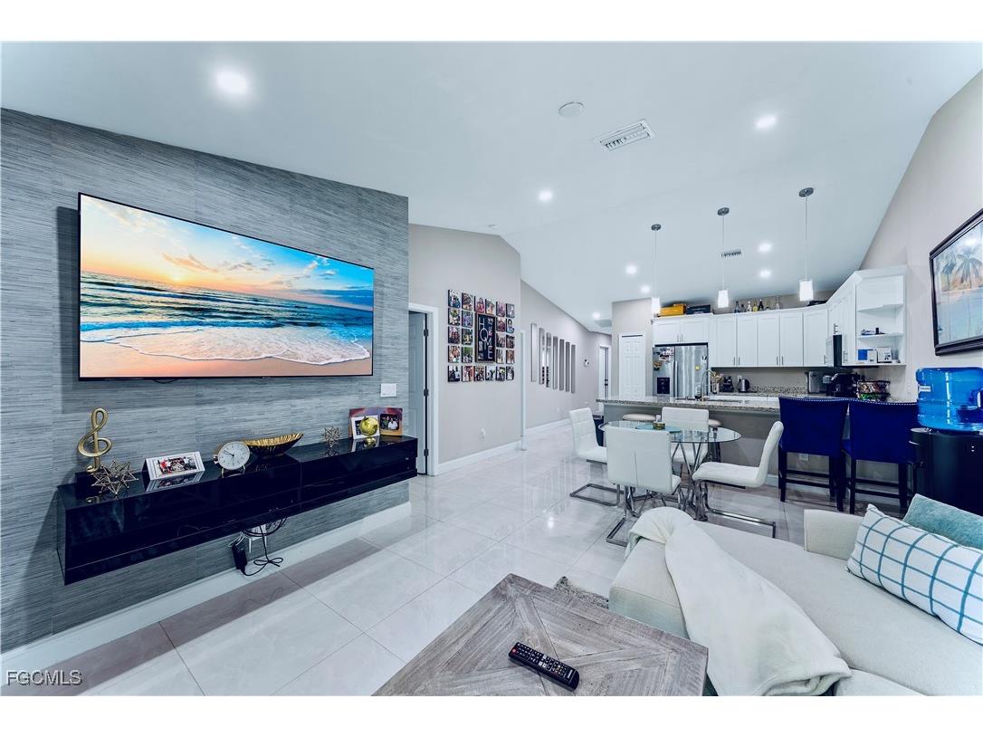 4465/4467 30th Street SW Lehigh Acres FL 33973 2025021411 image7