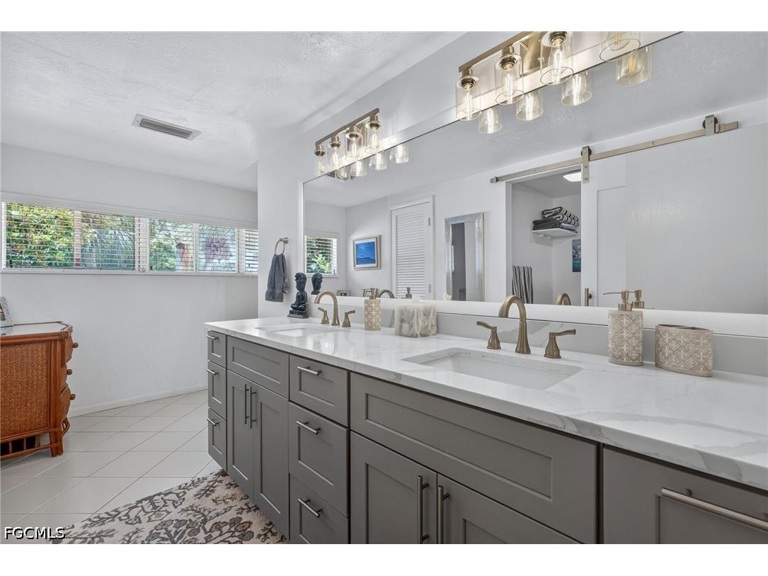 4466 W Mainmast Court Fort Myers FL 33919 2026024753 image32