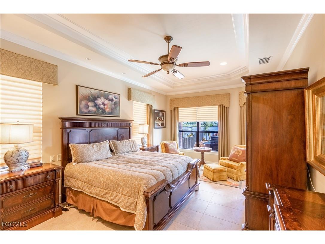 447 Avalon Drive Cape Coral FL 33904 2025024489 image19